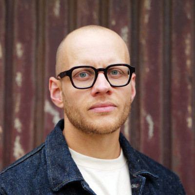 Portrait von Jonas Herdejost