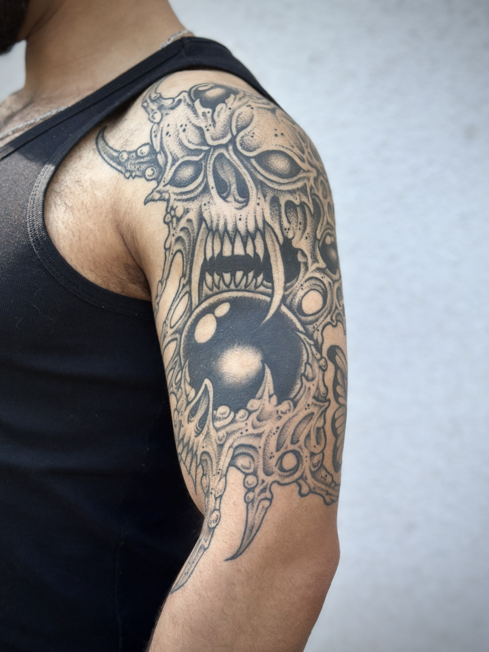 arm-skulls-healed.jpg